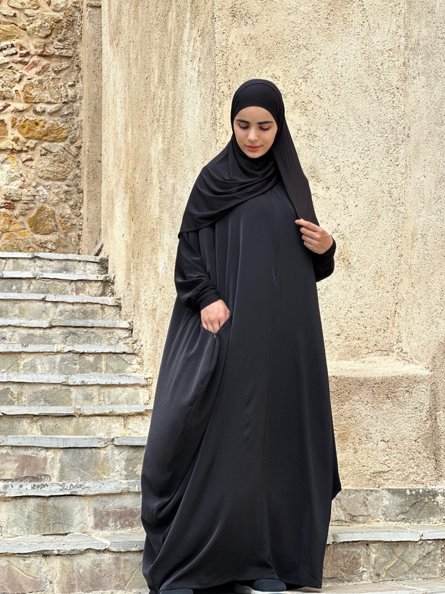 Rihla Abaya &amp; hijab (BLACK) image 1